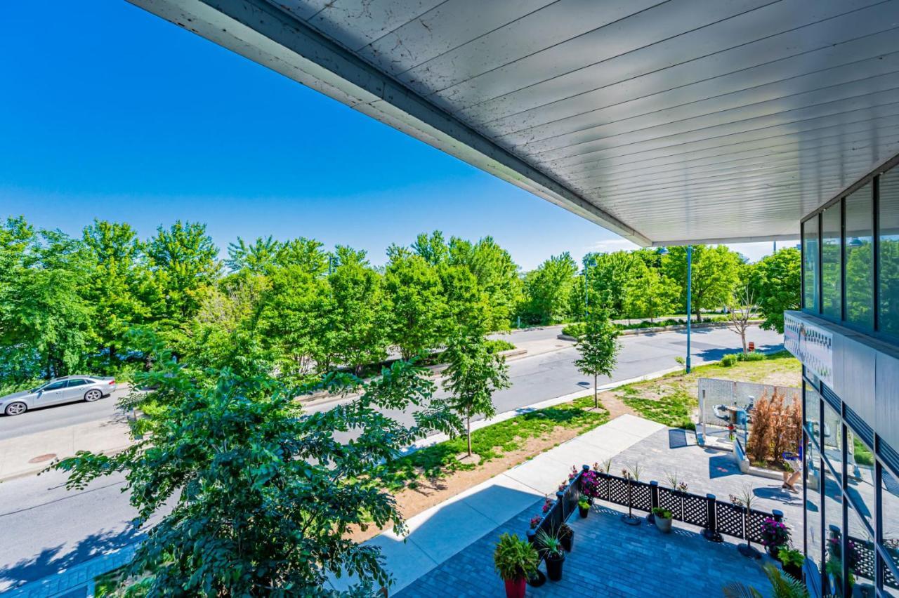 Condo In Parklawn & Lake Shore With Free Parking Close To Airport โตรอนโต ภายนอก รูปภาพ