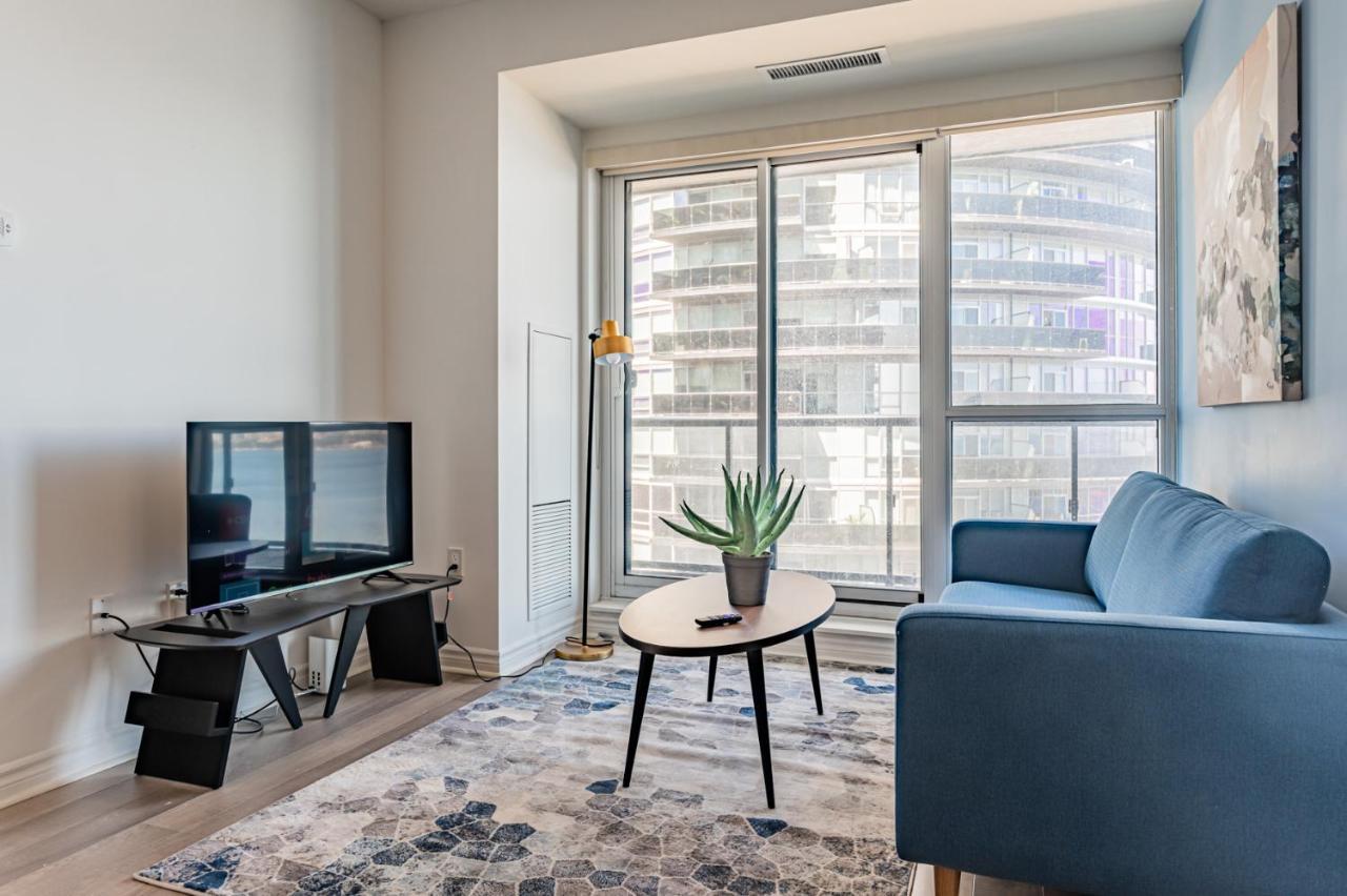 Condo In Parklawn & Lake Shore With Free Parking Close To Airport โตรอนโต ภายนอก รูปภาพ