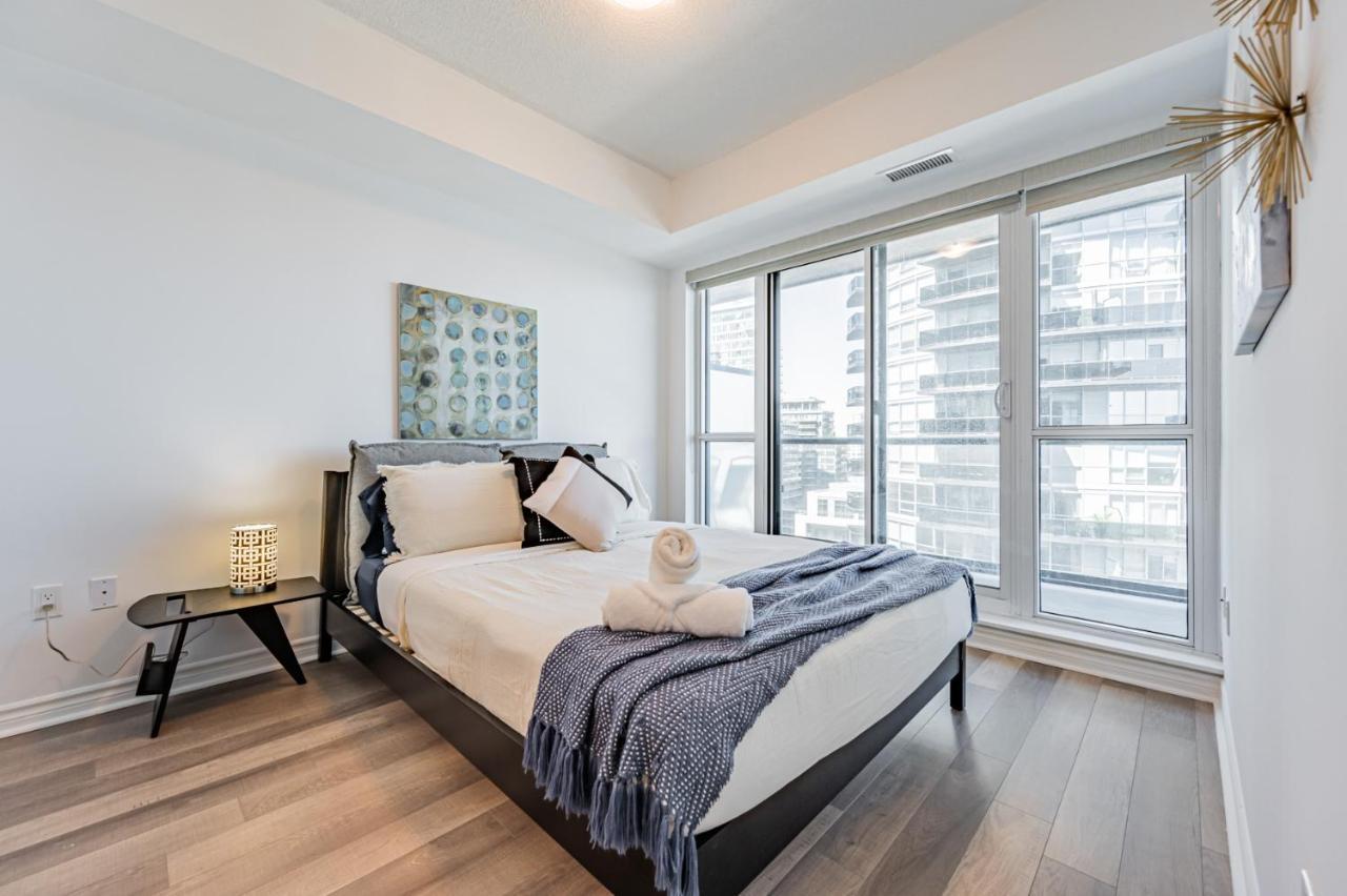 Condo In Parklawn & Lake Shore With Free Parking Close To Airport โตรอนโต ภายนอก รูปภาพ