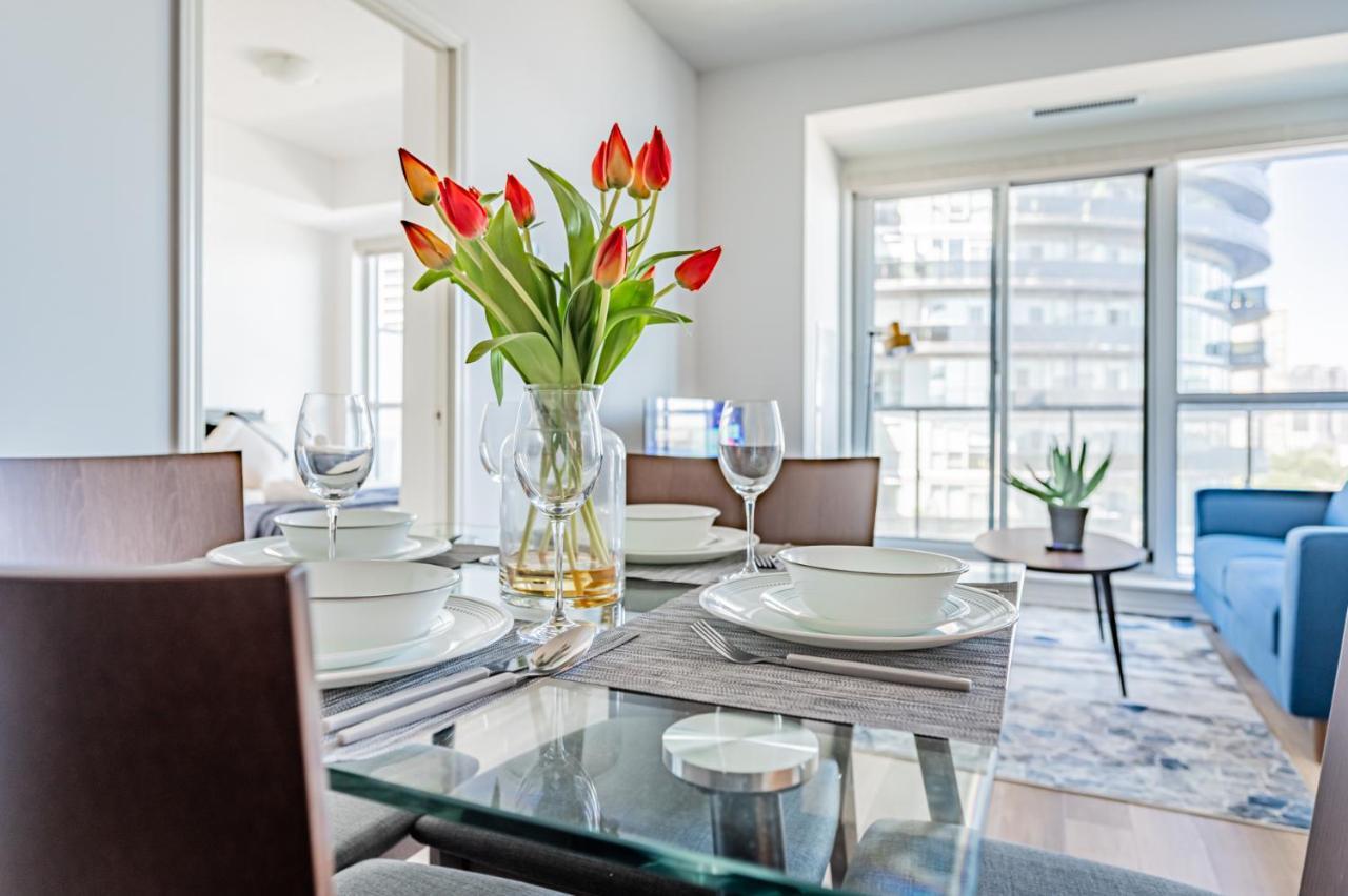 Condo In Parklawn & Lake Shore With Free Parking Close To Airport โตรอนโต ภายนอก รูปภาพ